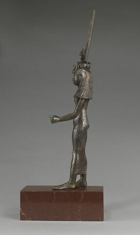 figurine ; statue, image 2/9