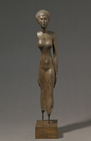 statue