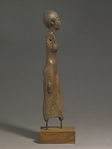 statue, image 4/17