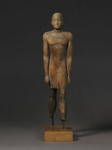 statue