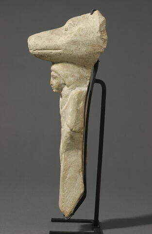 statue, image 2/4