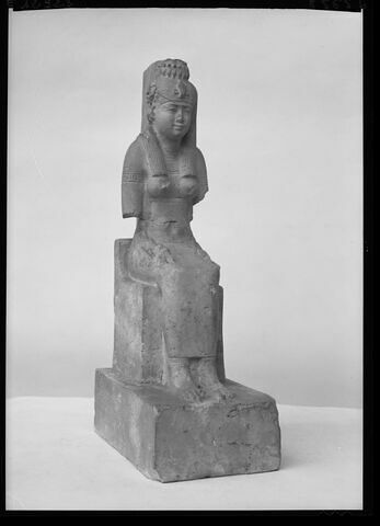 statuette, image 9/13