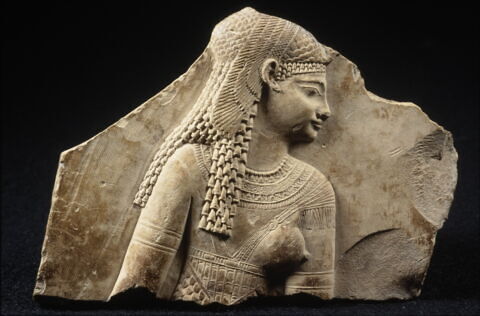 relief mural  ; modèle de sculpteur, image 2/3