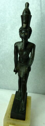 figurine