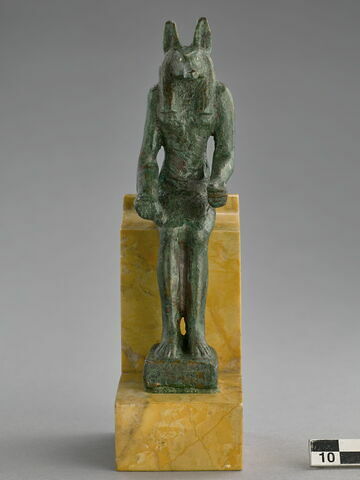 figurine, image 2/6
