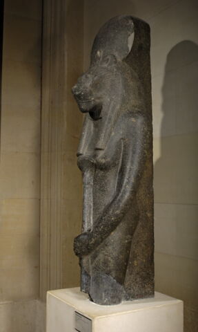 statue, image 4/5