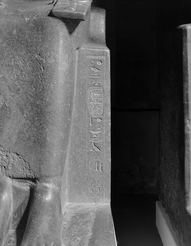 statue, image 9/10