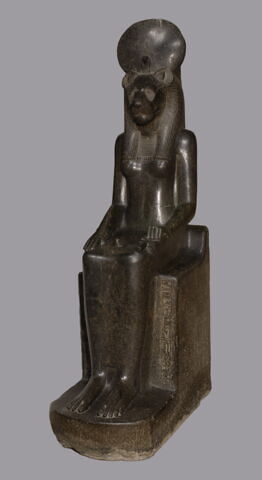 statue, image 3/8