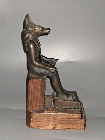 figurine, image 3/4