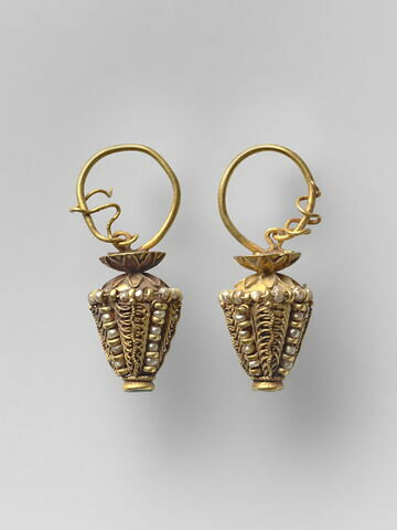 boucle d'oreille, image 3/3