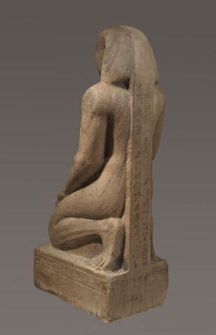 statue, image 3/19