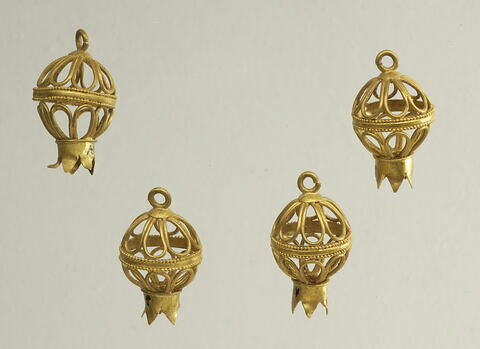perle  ; pendentif