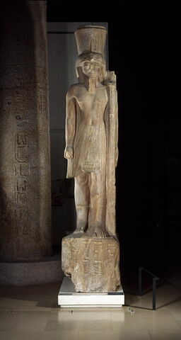 statue colossale ; statue porte enseigne, image 15/30