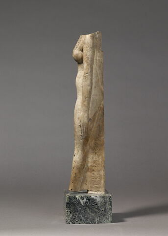 statuette, image 3/7