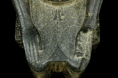statue, image 2/10