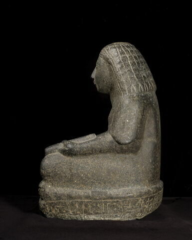statue de scribe assis en tailleur, image 3/12