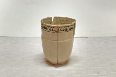 pot ; boîte à couvercle pivotant, image 3/6