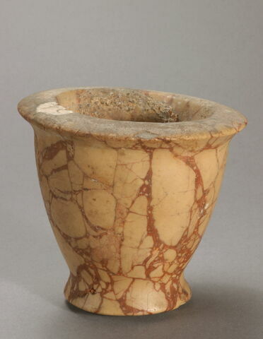 godet ; vase à onguent