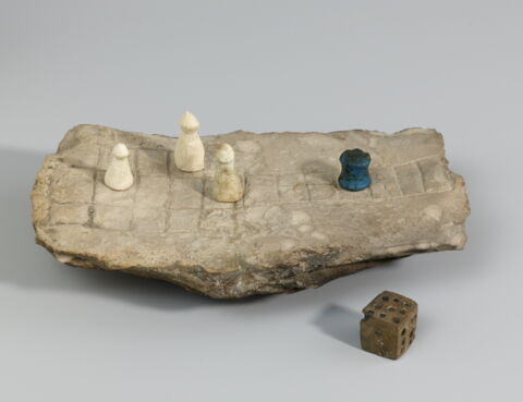 plateau de jeu de tchaou, image 2/4