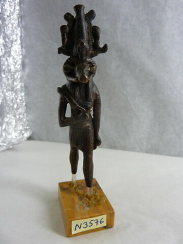 figurine, image 2/4