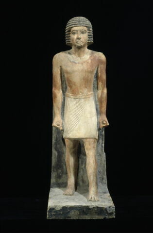 statue