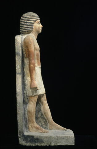 statue, image 2/8