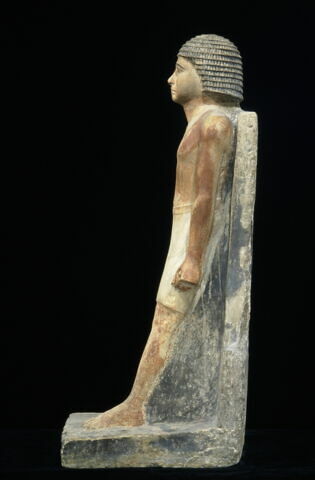 statue, image 3/8
