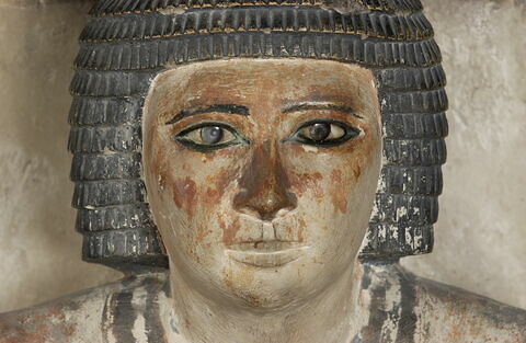 statue, image 2/5