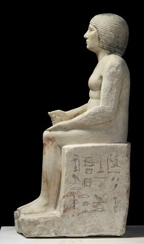 statue, image 3/3
