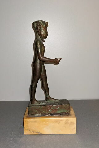 figurine, image 2/5