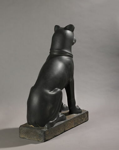 statue, image 4/4