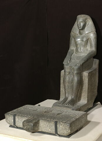 statue, image 10/10