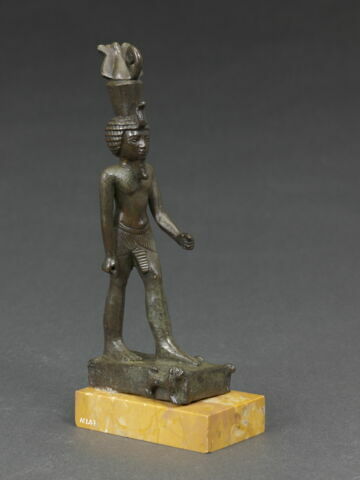 figurine