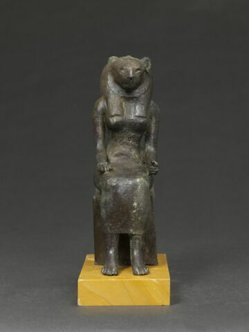 figurine, image 2/5