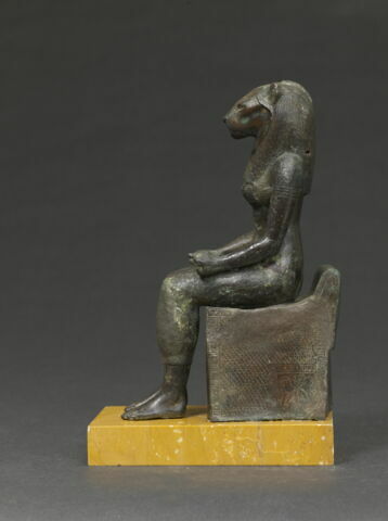 figurine, image 3/5