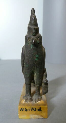 figurine, image 2/2
