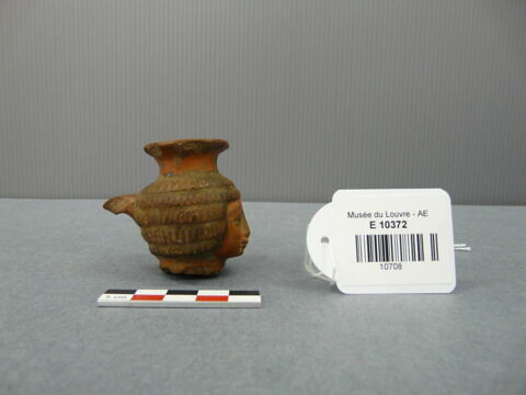 vase plastique, image 2/2