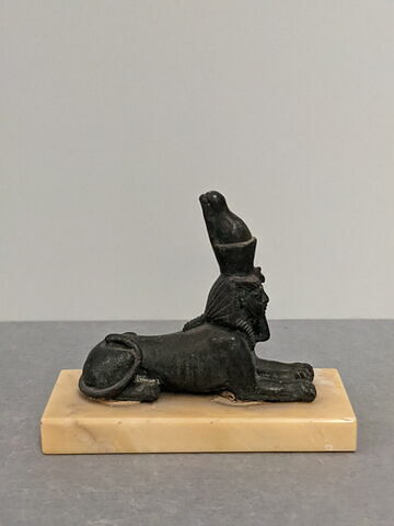 figurine, image 3/4