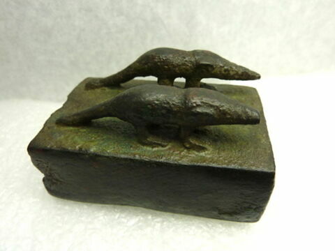 figurine ; cercueil de musaraigne, image 2/3