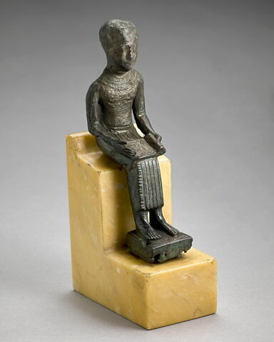 figurine