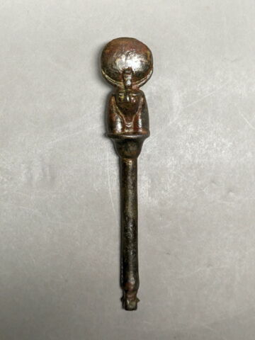 figurine ; enseigne divine