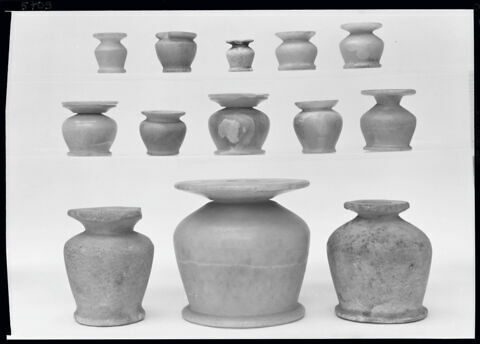 pot à kohol à collerette plate ; couvercle de vase ; kohol, image 6/6