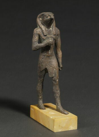 figurine