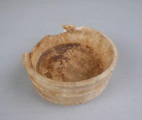 coupe cylindrique cerclée ; boîte  ; couvercle de vase, image 2/11