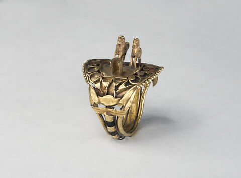 Bague aux chevaux, image 2/7
