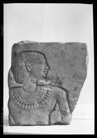 relief mural, image 2/2