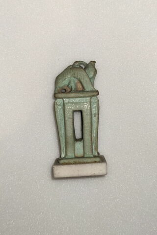 sistre à naos  ; amulette, image 2/3