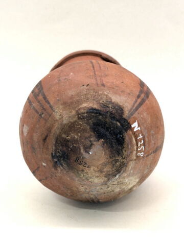 cruche ; avec contenu, image 3/4