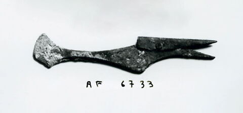 fer à friser  ; ciseaux