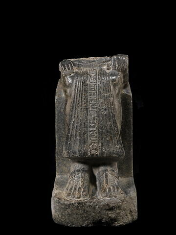 statue, image 3/6